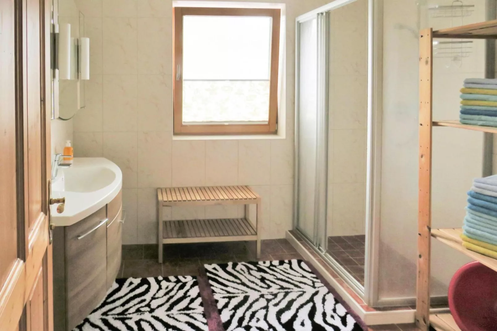 Haus Emberger Fügen-Belegung 6 Personen-Bathroom