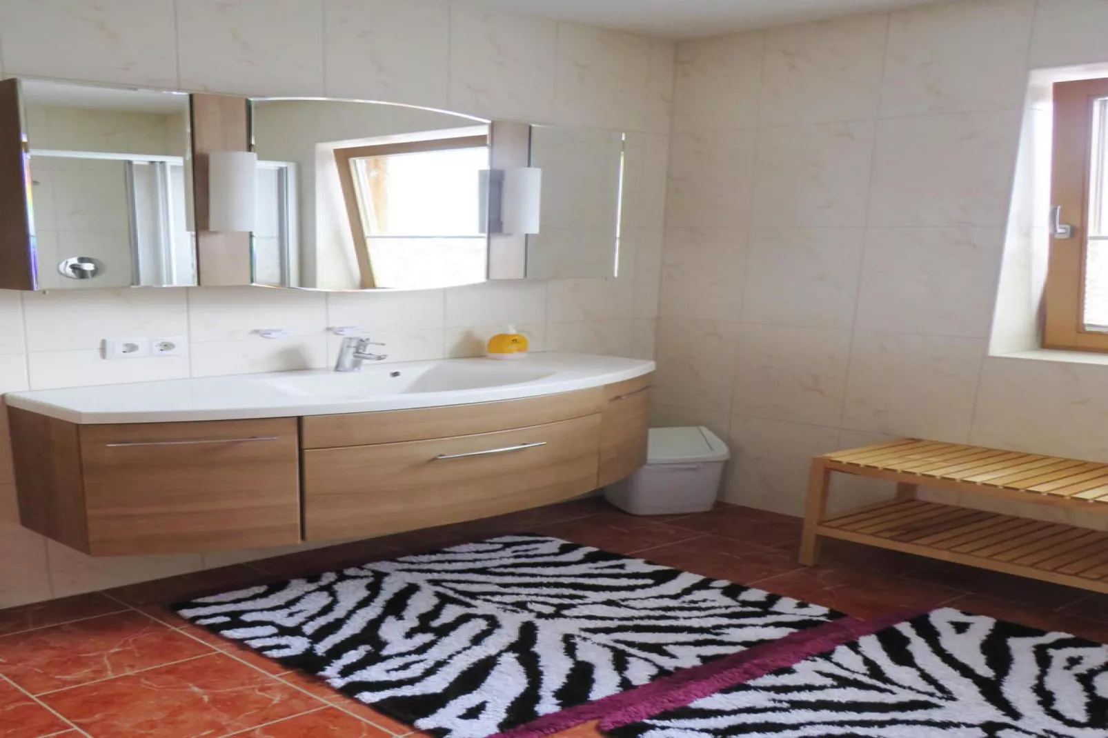 Haus Emberger Fügen-Belegung 6 Personen-Bathroom