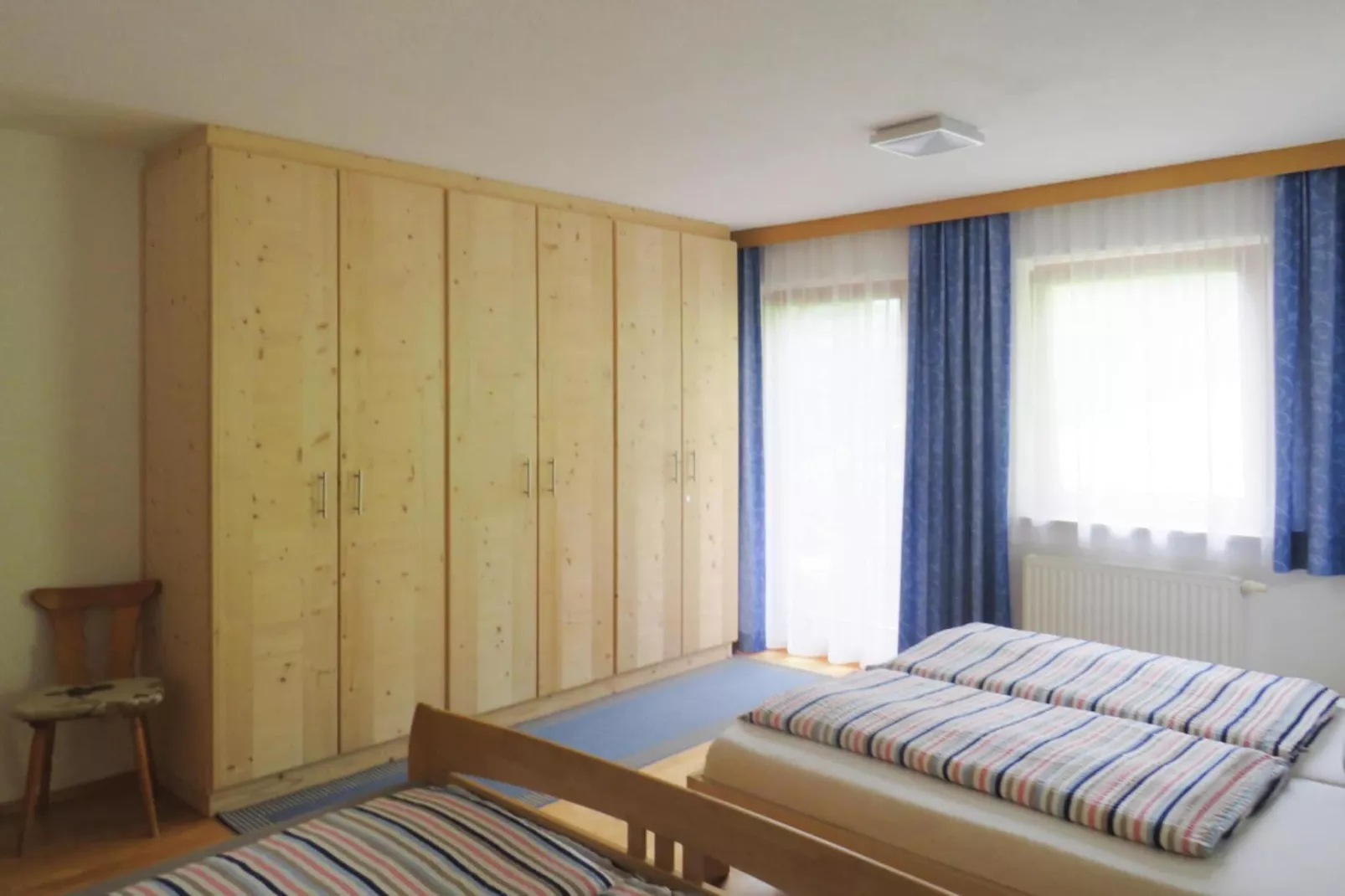 Haus Emberger Fügen - Belegung 12 Personen-Bedroom