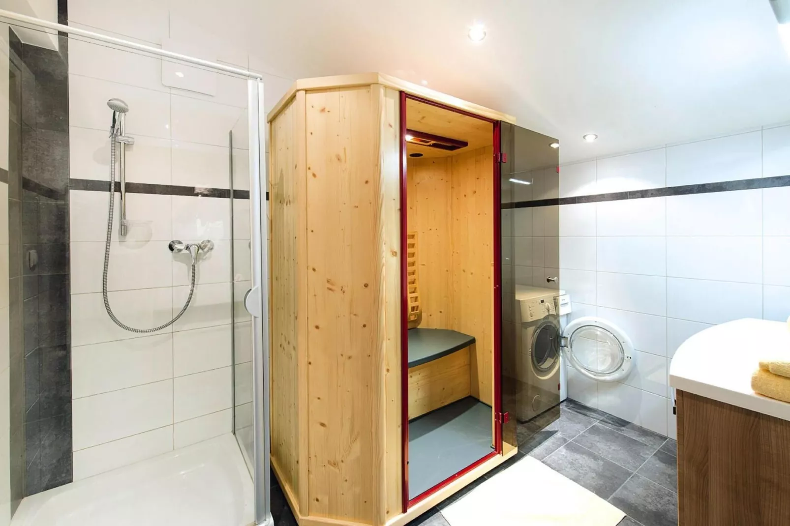 Vicky Apartments-Bathroom