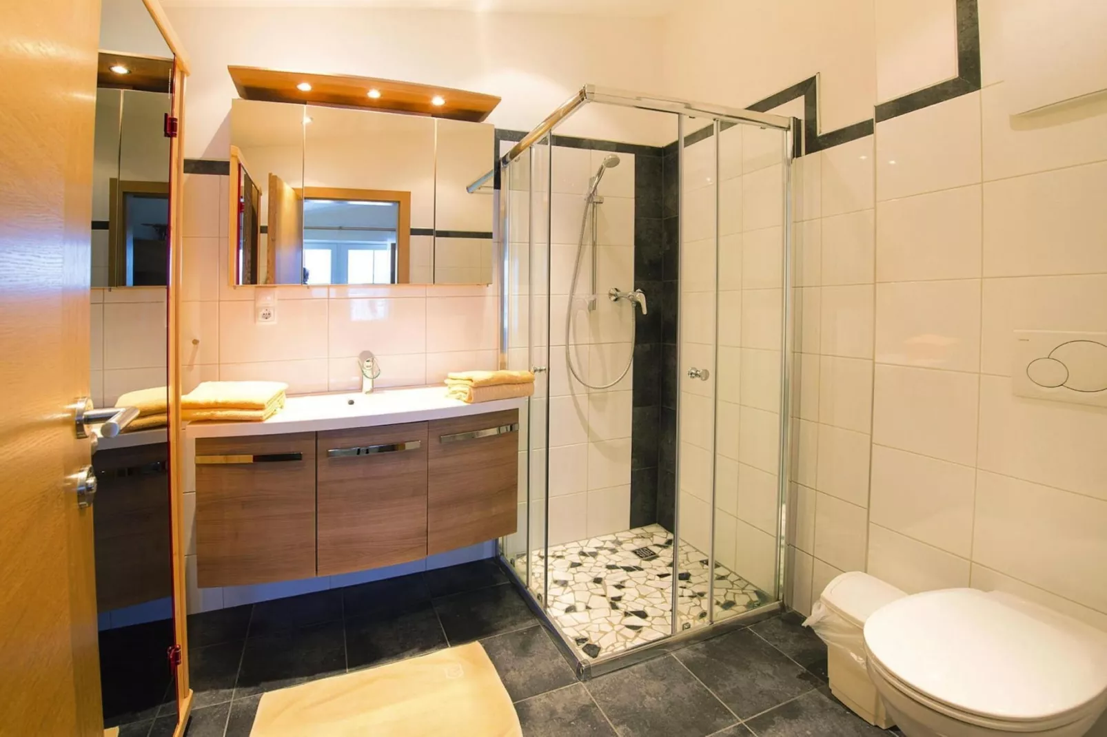 Vicky Apartments-Bathroom