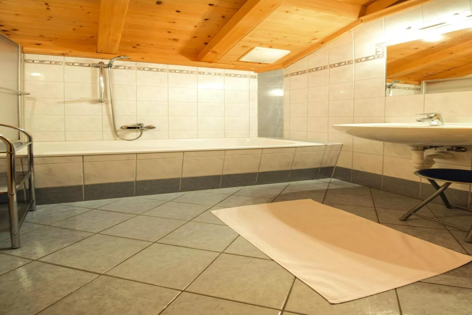 Feriendorf Wildschönau - 6 Personen-Bathroom