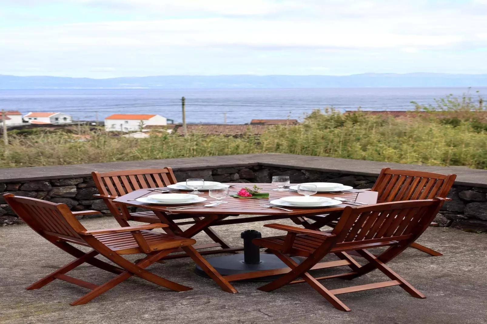 Ferienhäuser Adegas do Pico in Prainha // Adega T2 70-90m2 / sea-Terrace balcony