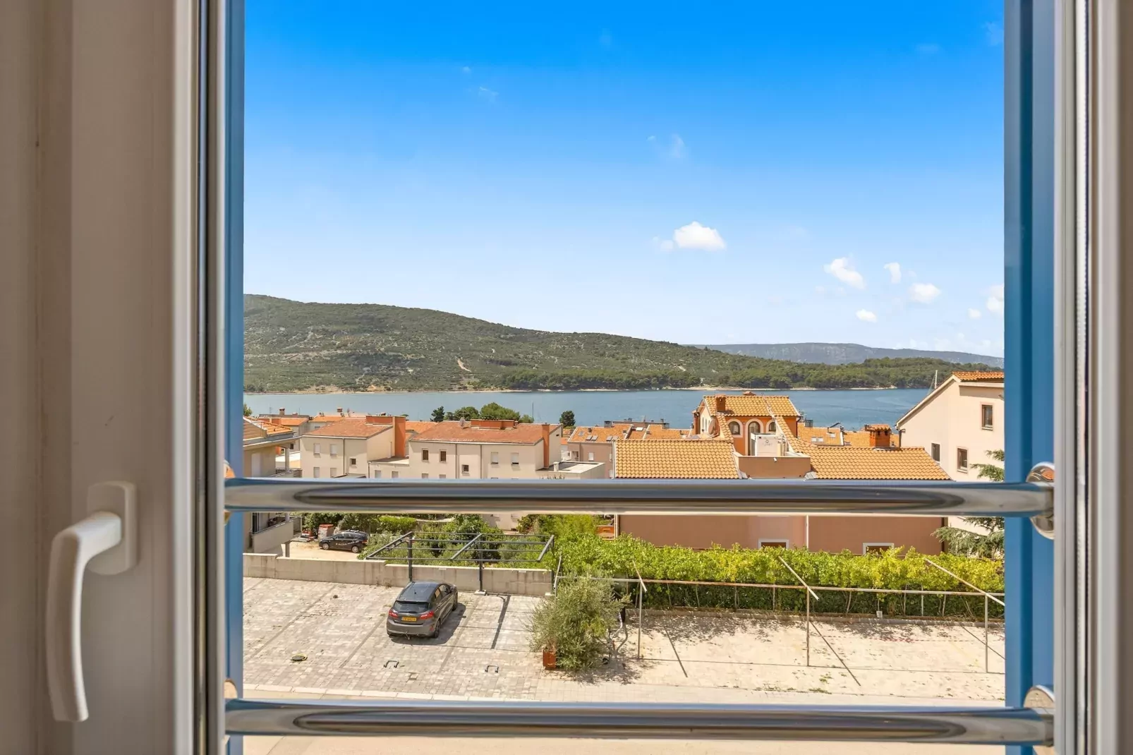 Apartment Paula with Sea View-Außenbereich