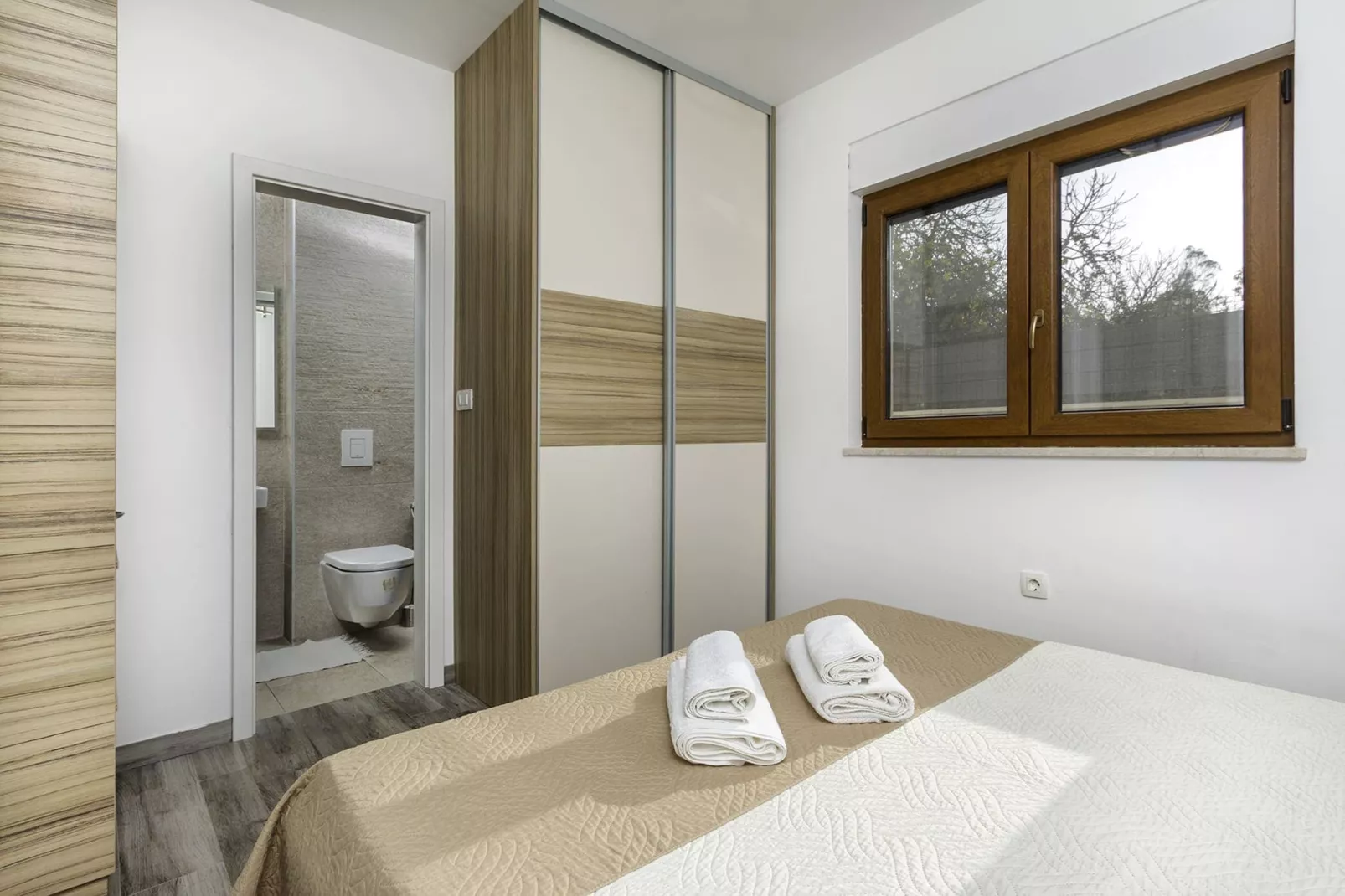 Apartment Volme - Private Pool and Sea View-Schlafzimmer