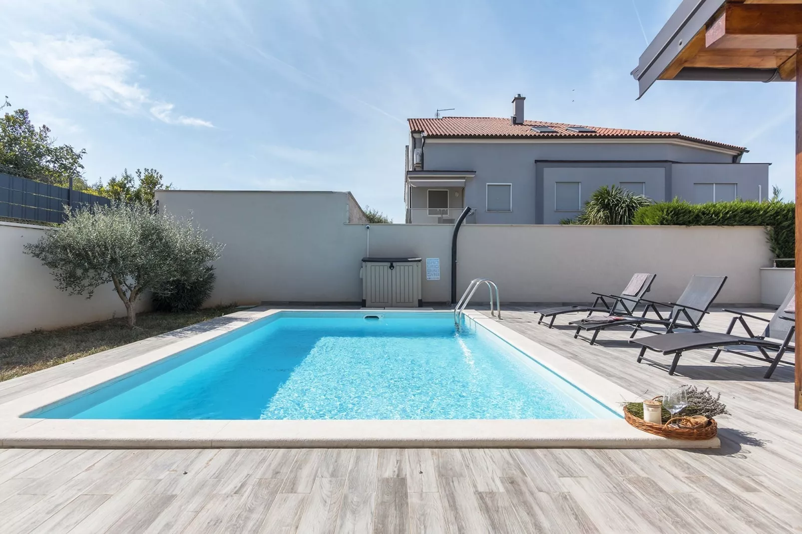 Apartment Volme - Private Pool and Sea View-Schwimmbad