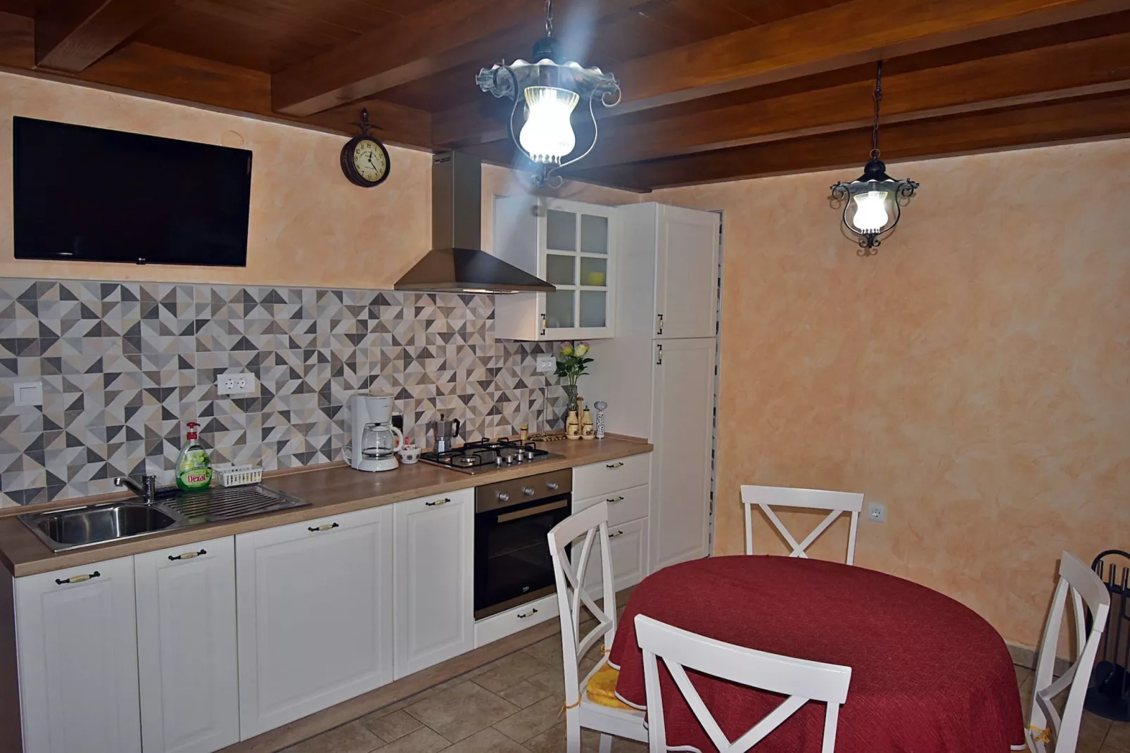 Tina & Denis - Apt Denis with Terrace and Garden-Kitchen