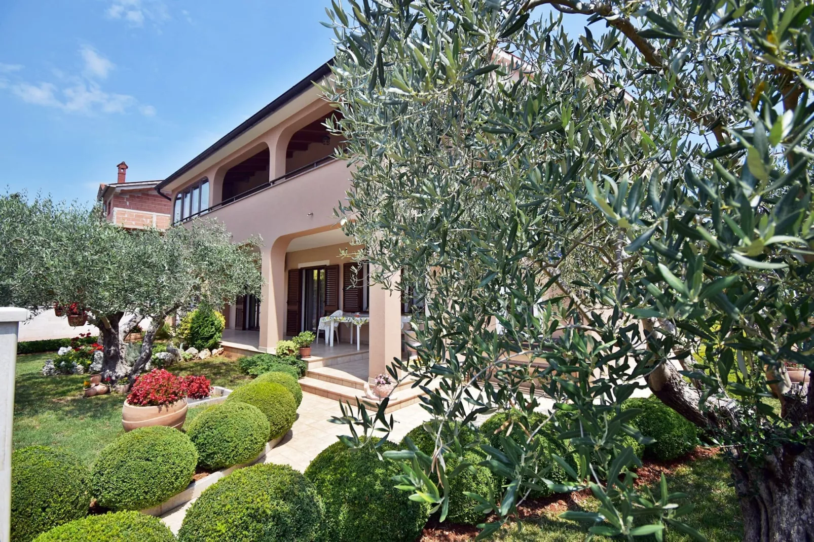 Tina & Denis - Apt Denis with Terrace and Garden-Exterior summer