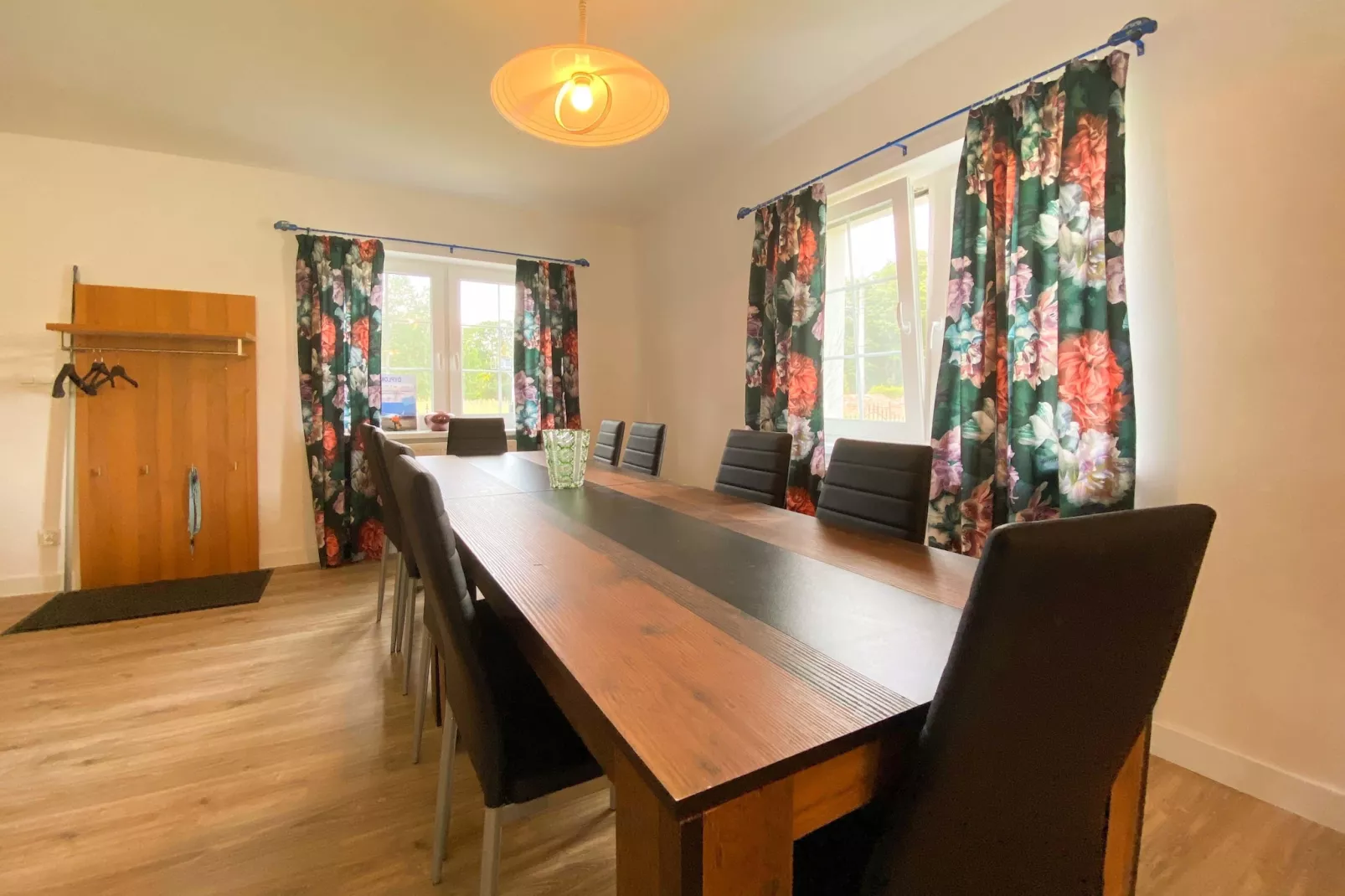Ferienhaus Kormoran in Nowe Warpno für 10 Personen LUK-Esszimmer