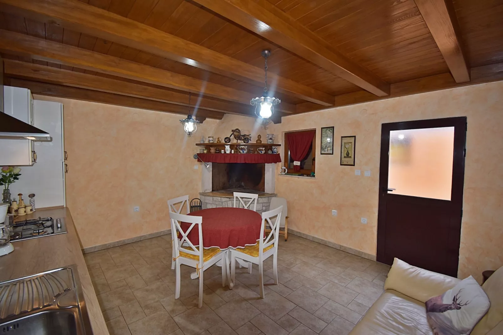 Tina & Denis - Apt Denis with Terrace and Garden-Dining room