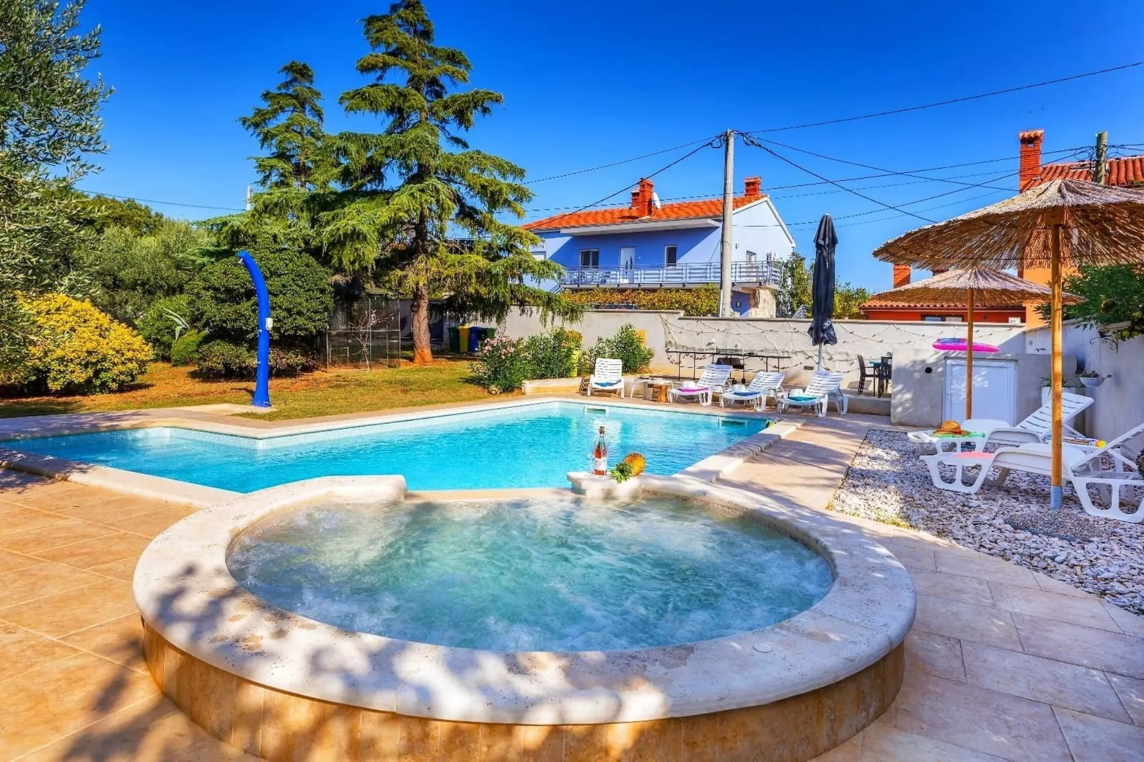 poolofhouse