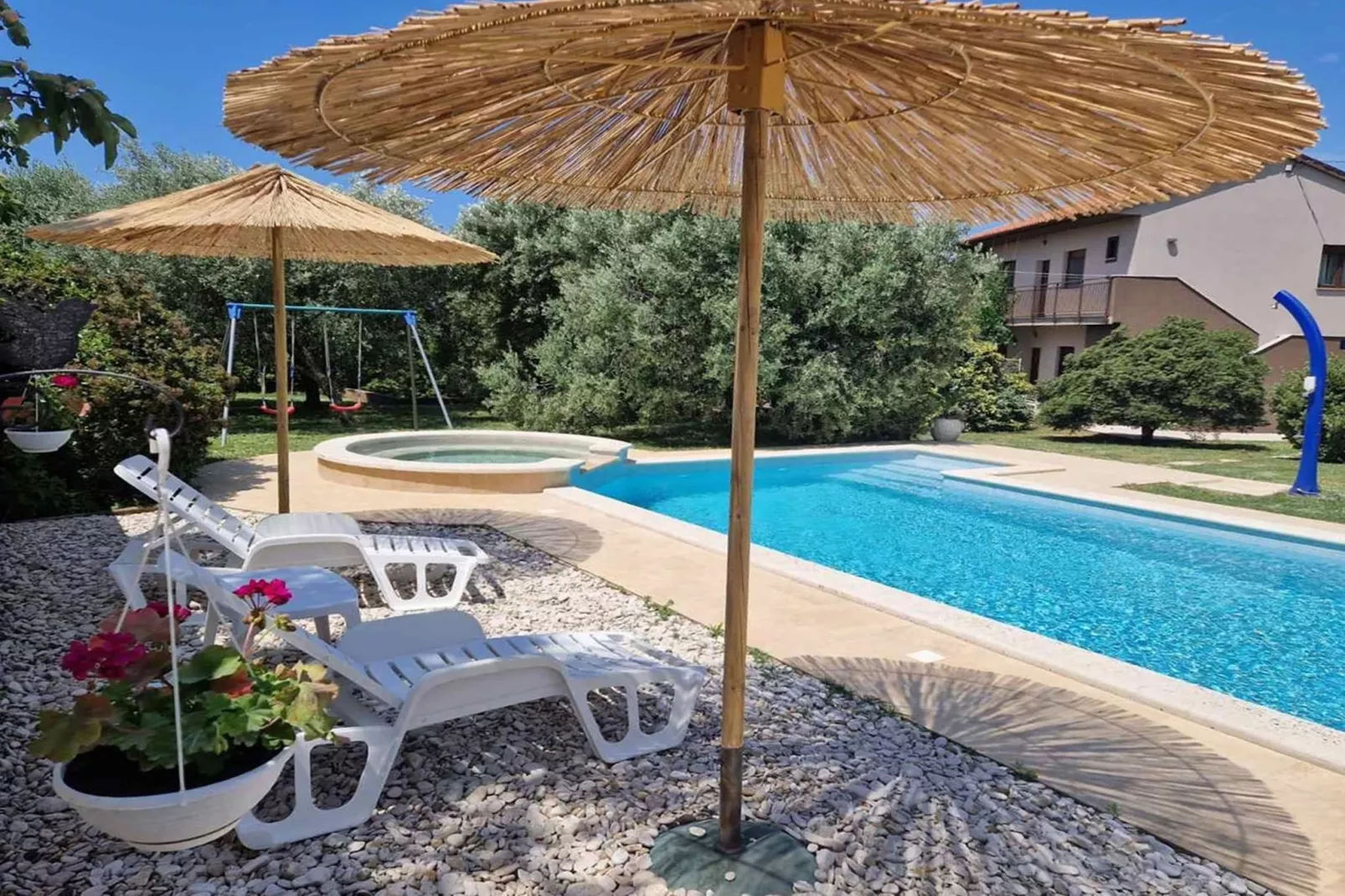 Sabi Relax Zone Apartment - Private Pool & Jacuzzi-Pool