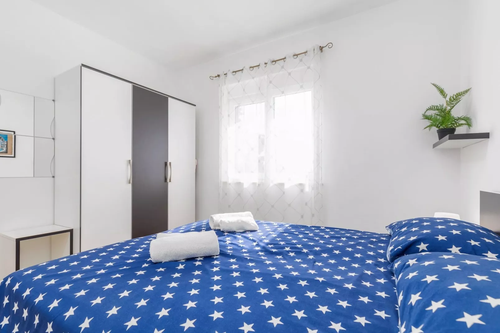 Sabi Relax Zone Apartment - Private Pool & Jacuzzi-Bedroom