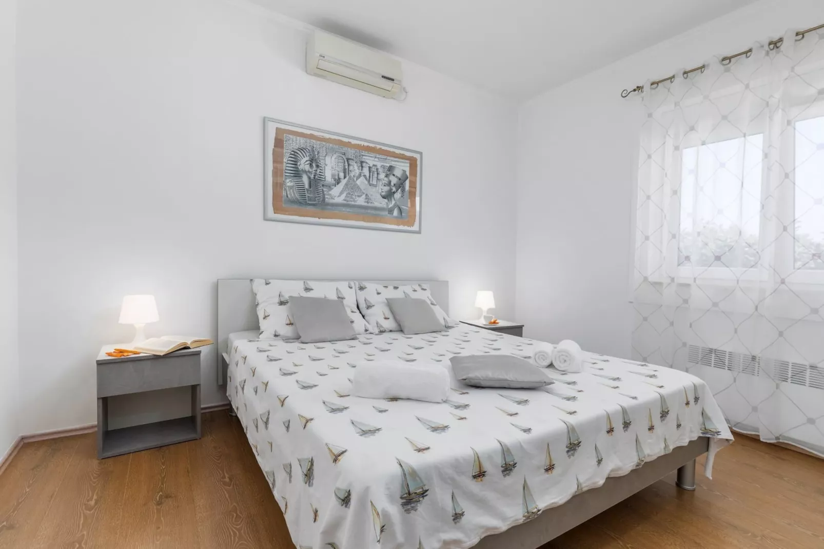 Sabi Relax Zone Apartment - Private Pool & Jacuzzi-Bedroom