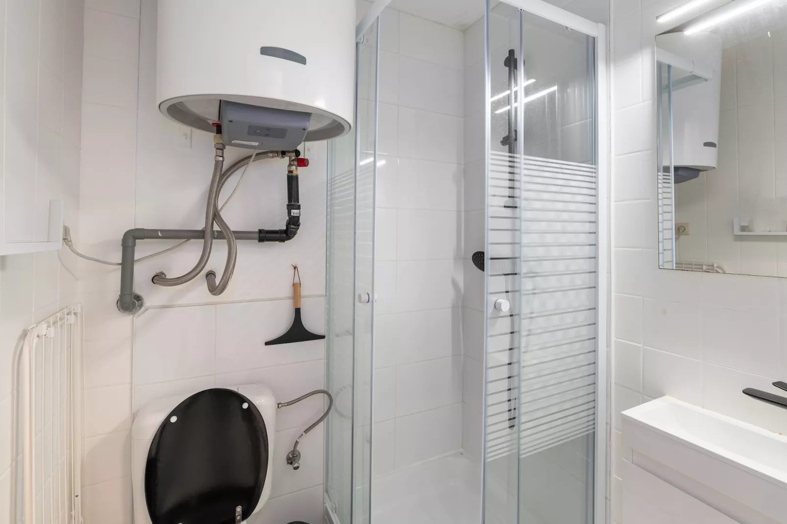 OCEAN 715-Bathroom