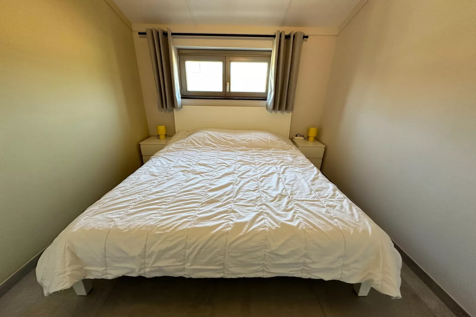 2WH / 18-Bedroom
