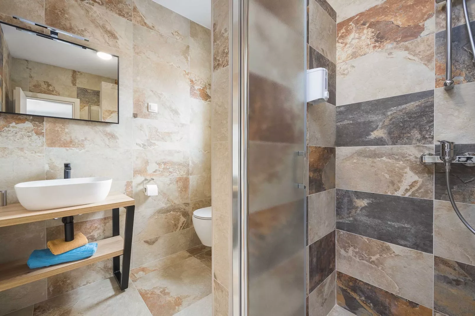 Villa Nur Amela with Pool, Jacuzzi, Darts-Salle de bain