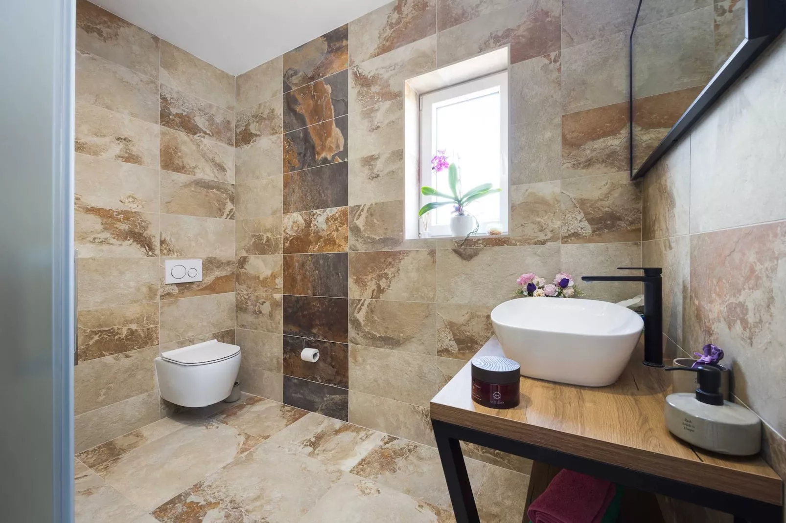 Villa Nur Amela with Pool, Jacuzzi, Darts-Salle de bain