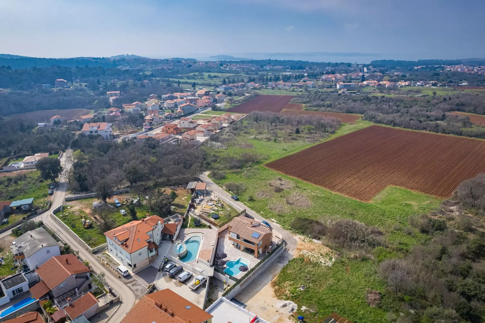 Villa Nur Amela with Pool, Jacuzzi, Darts-Extérieur
