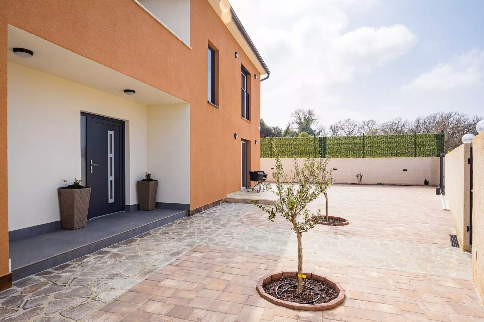 Villa Nur Amela with Pool, Jacuzzi, Darts-Extérieur