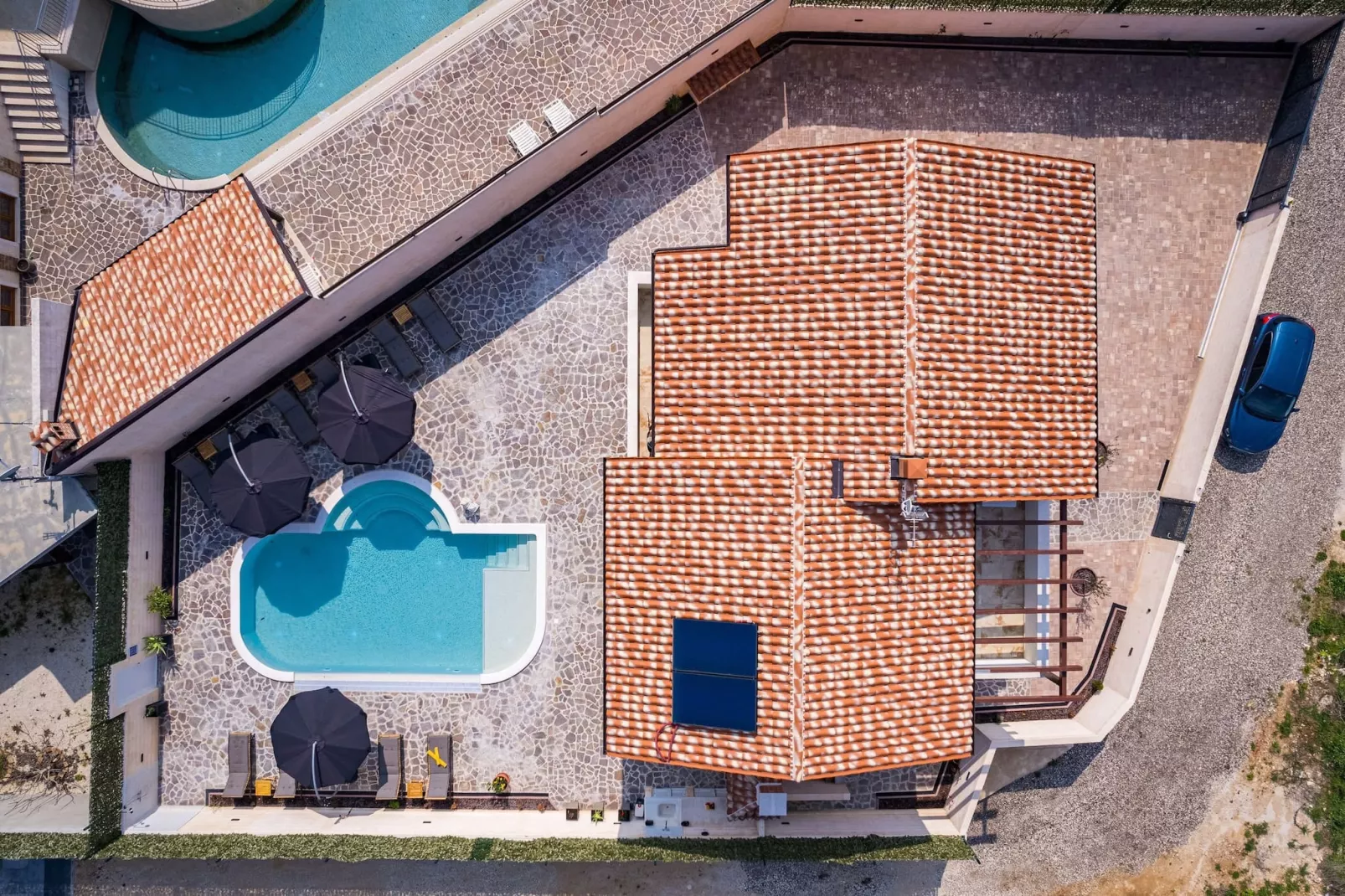 Villa Nur Amela with Pool, Jacuzzi, Darts-Extérieur