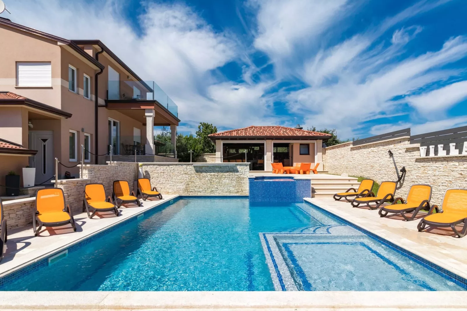 IstraKamen 16+2- Pool, Jacuzzi, Sports-Exterior summer