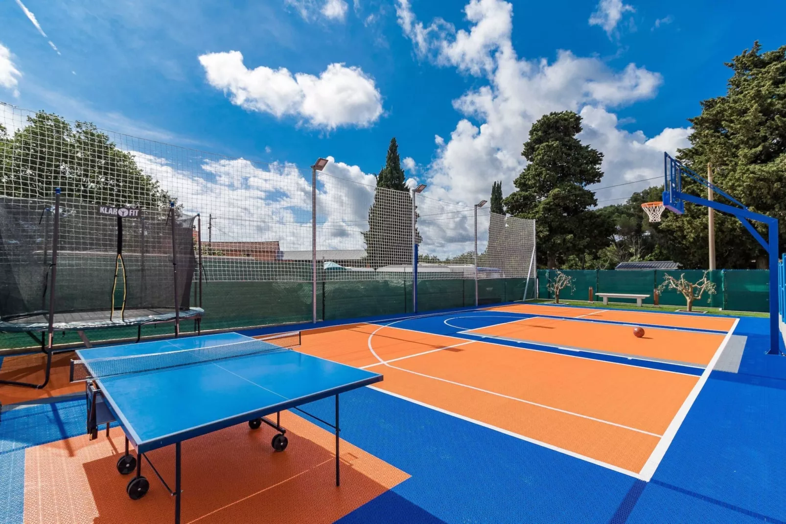 IstraKamen 16+2- Pool, Jacuzzi, Sports-Facilities