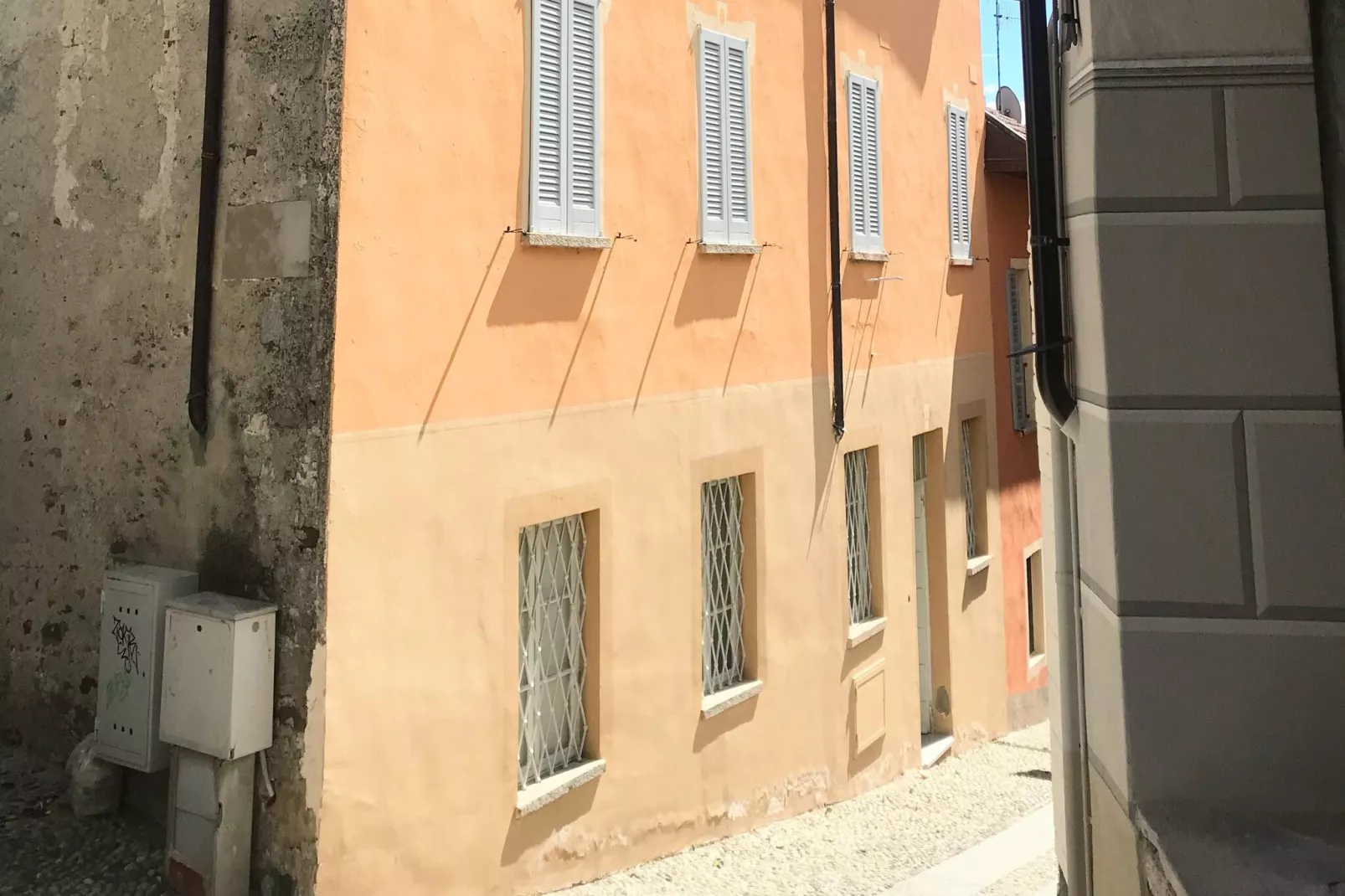Ai Rronchi - piccolo appartamento con giardino a Cannero-Exterior summer