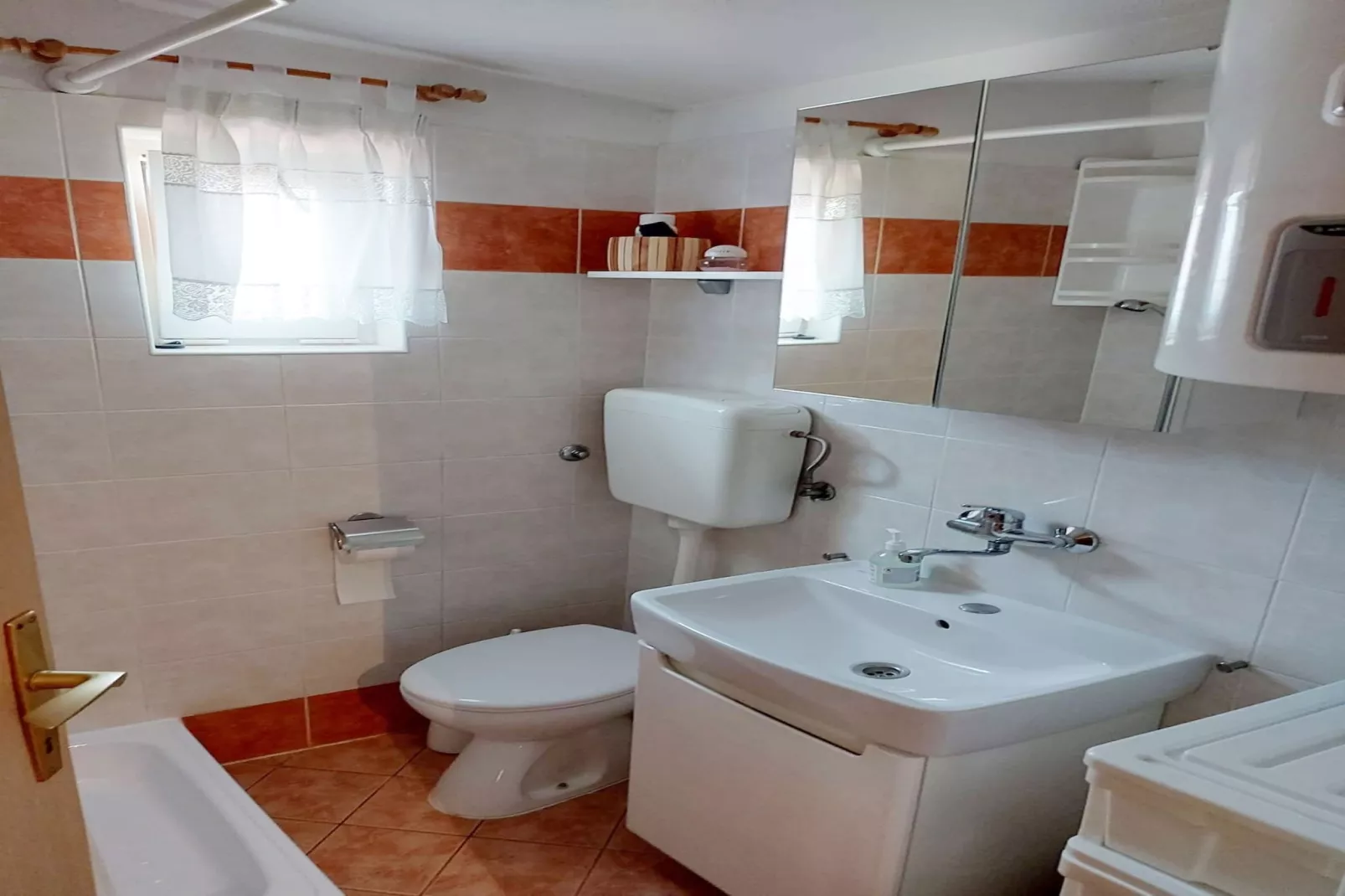 Apartment Aleksandar-Bathroom