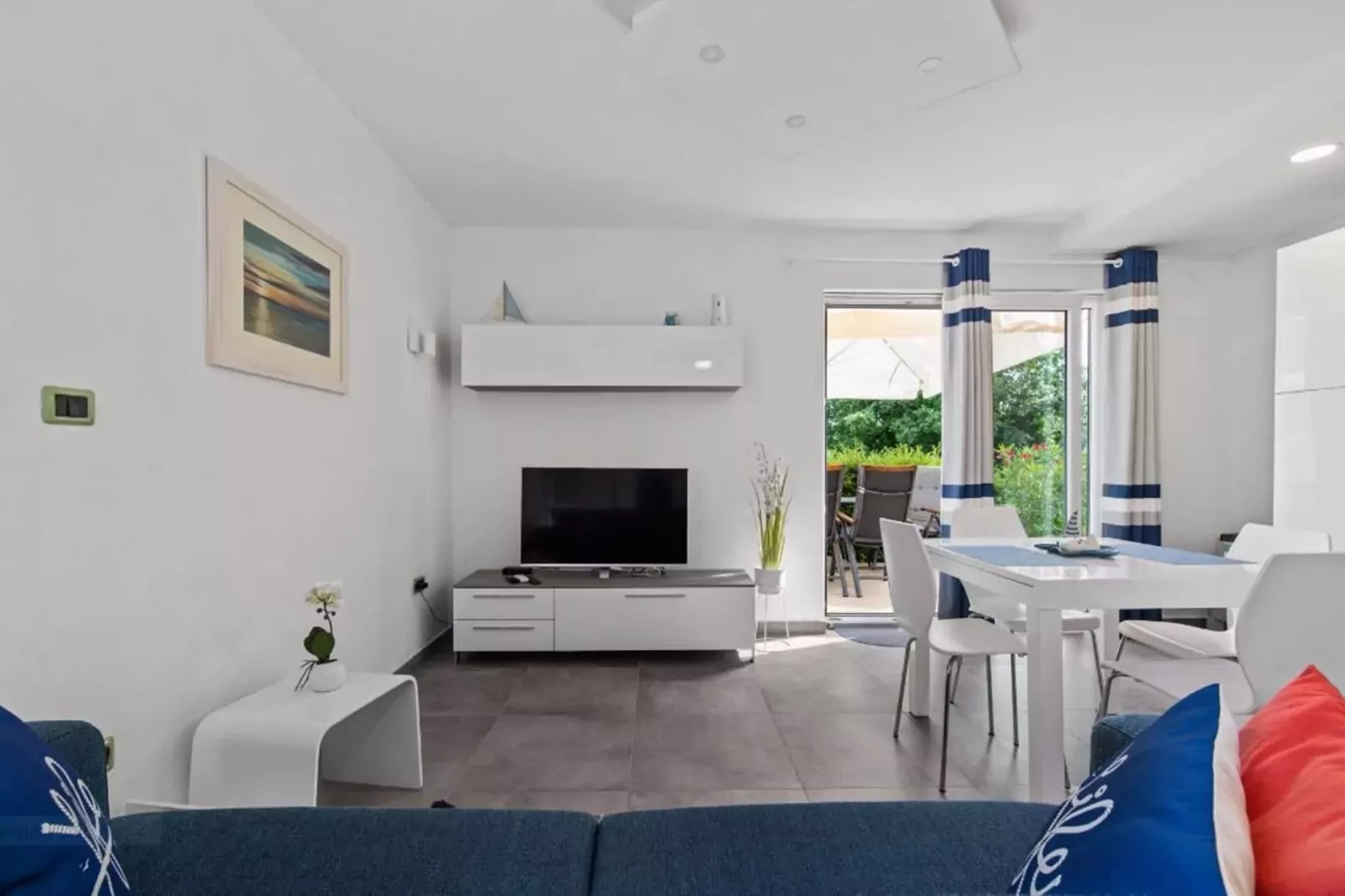 Villa Vintiana - Private Pool, Six Bedrooms-Wohnzimmer