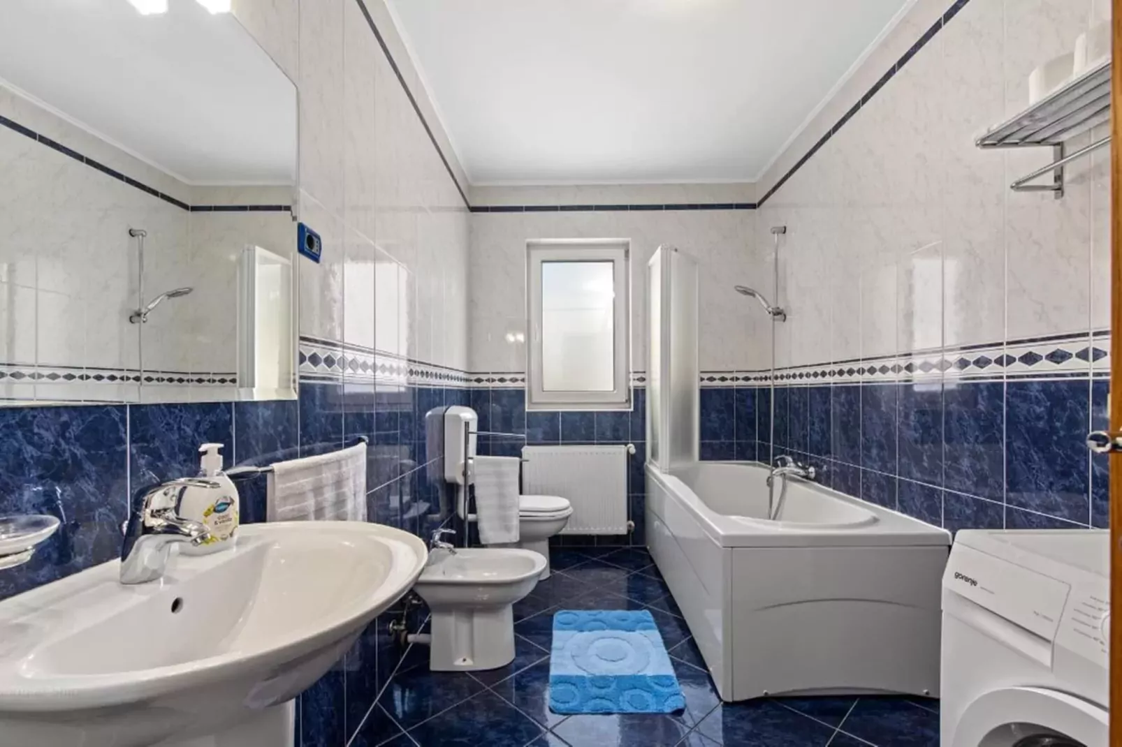 Villa Vintiana - Private Pool, Six Bedrooms-Badezimmer