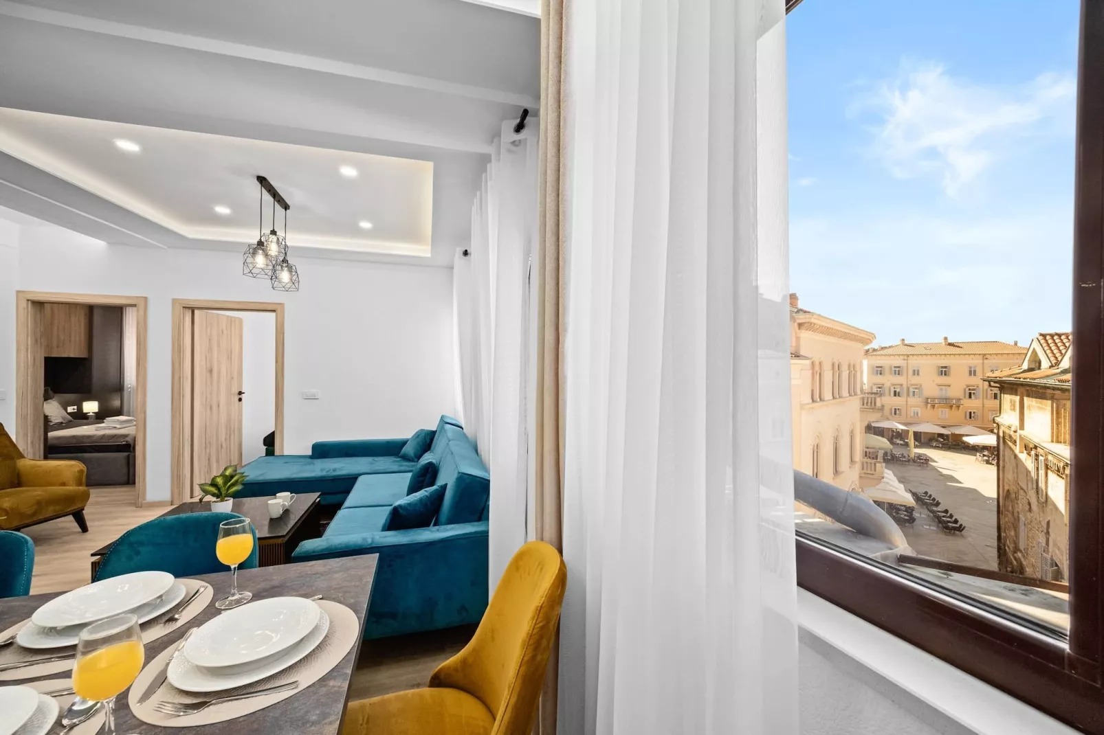 Capitolina Two Bedroom Apartment-Salon