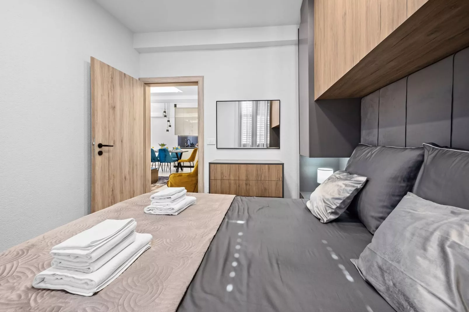 Capitolina Two Bedroom Apartment-Chambre