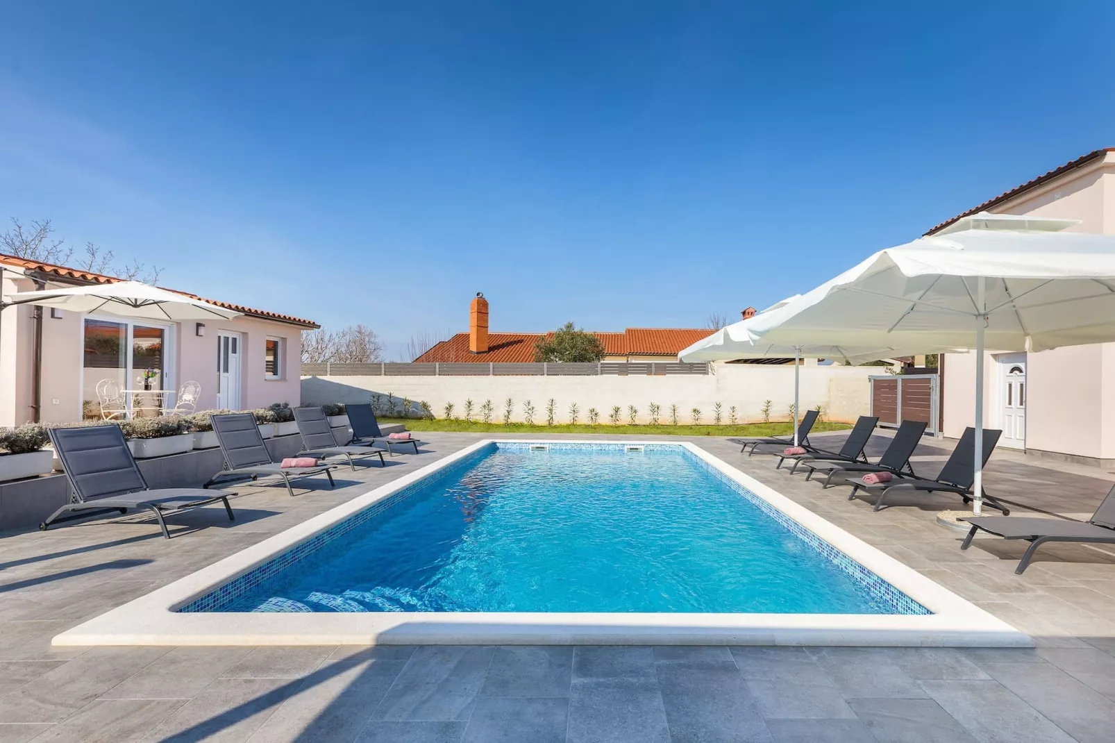 Villa Berg II - Pool, Game Room, Trampoline-Pool