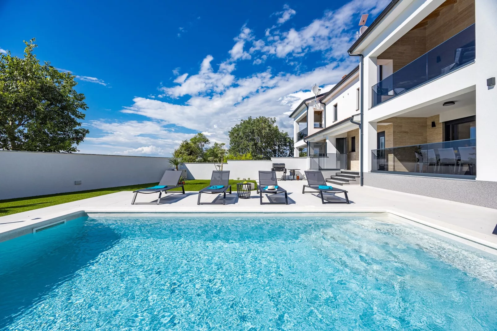 Villa Polaris - Luxurious Vacation Oasis - 10558543
