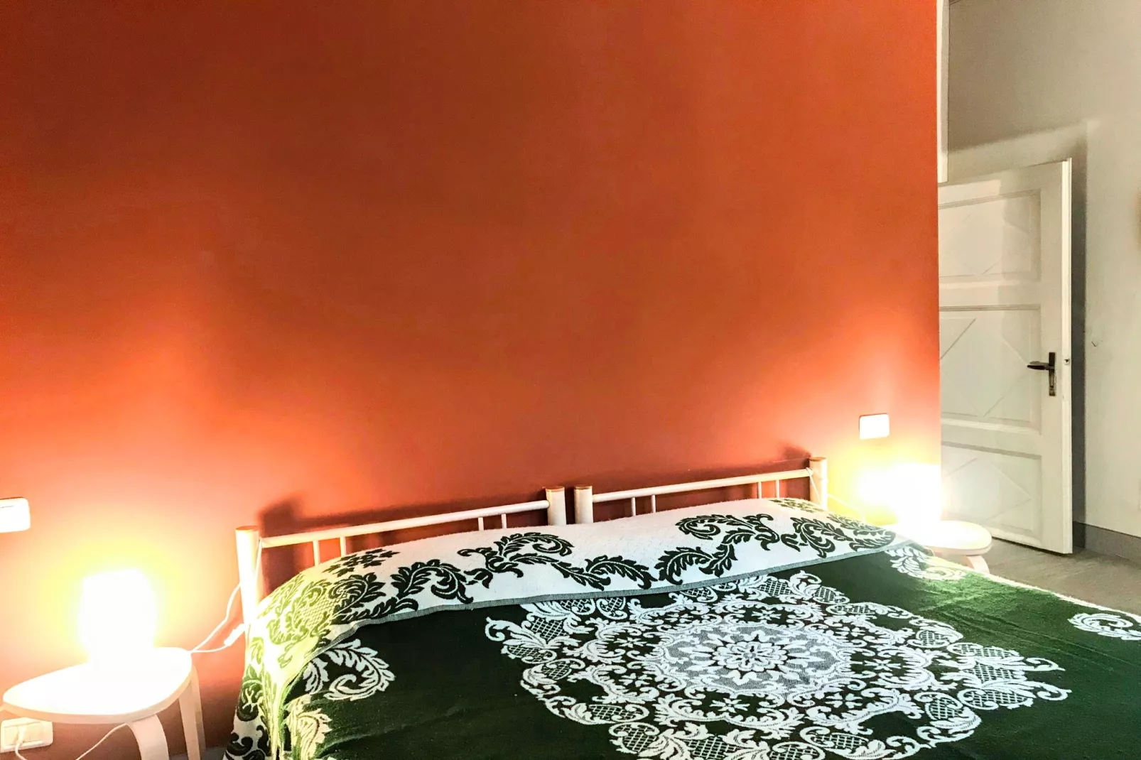 Ai Rronchi - piccolo appartamento con giardino a Cannero-Bedroom