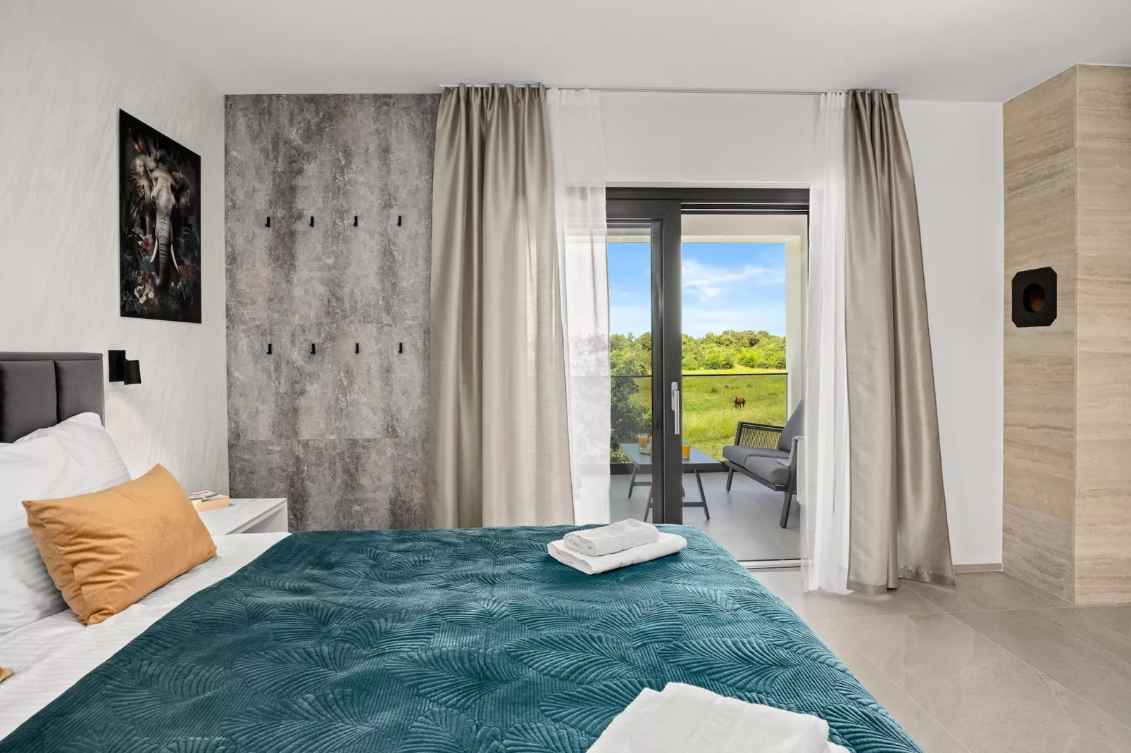 Villa Polaris - Luxurious Vacation Oasis-Schlafzimmer