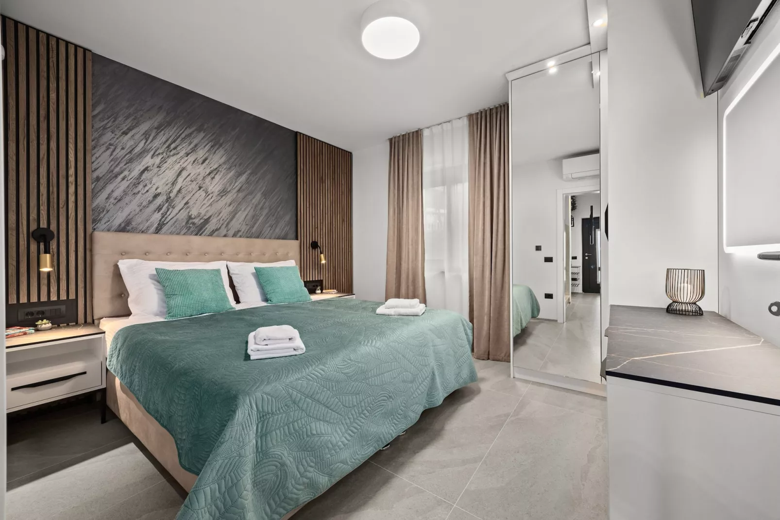 Villa Polaris - Luxurious Vacation Oasis-Schlafzimmer