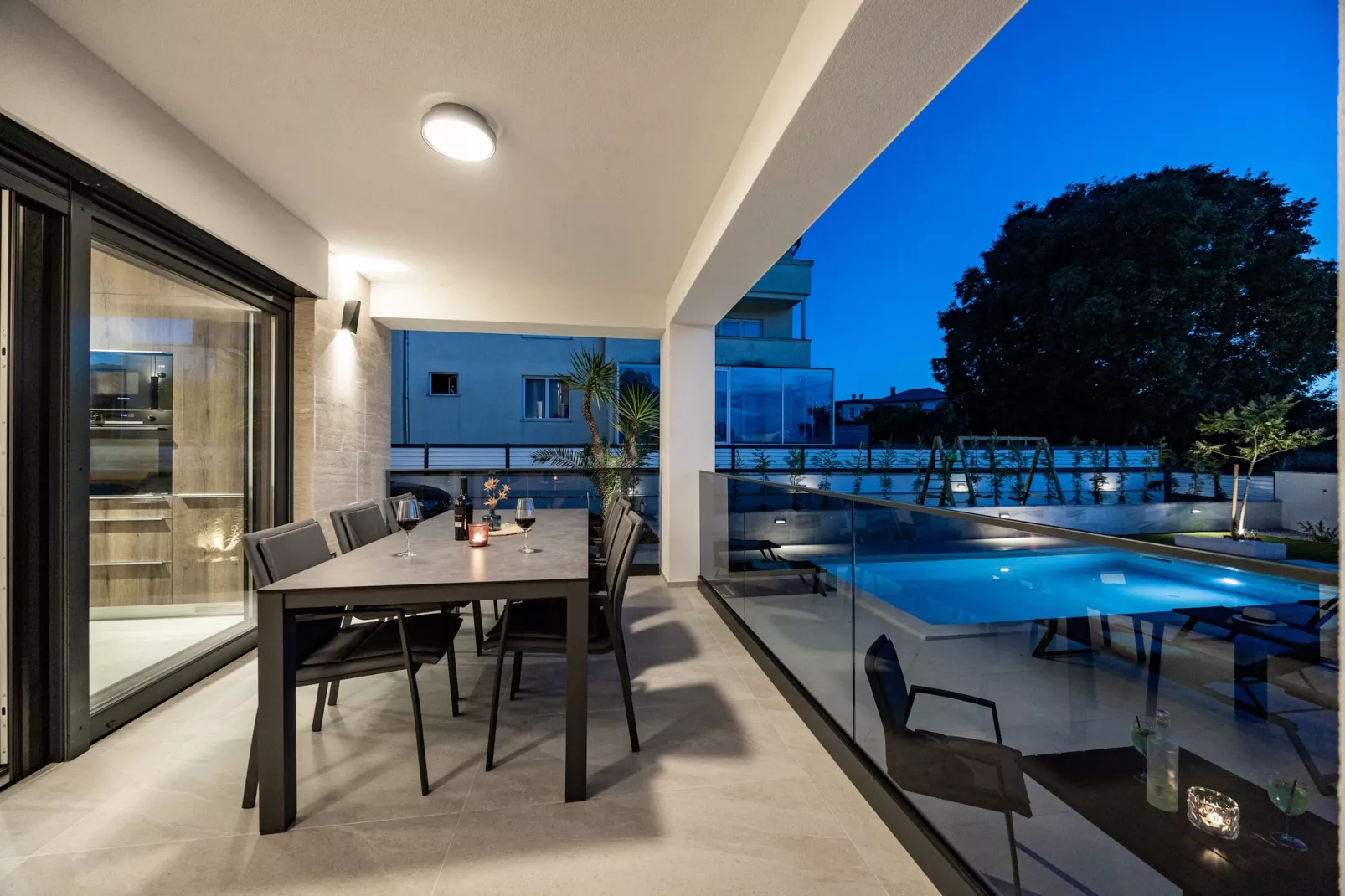 Villa Polaris - Luxurious Vacation Oasis-Terrasse