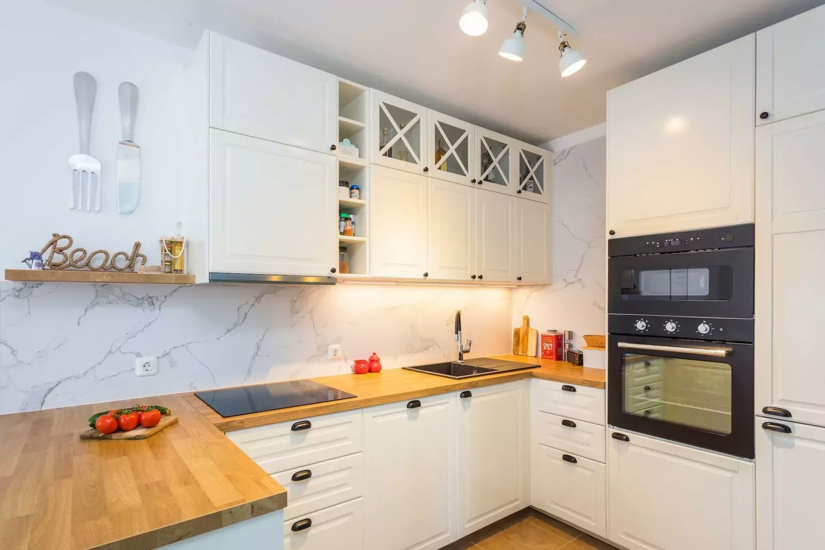 Cesare 1 - Modern Apartment with Shared Pool-Kitchen