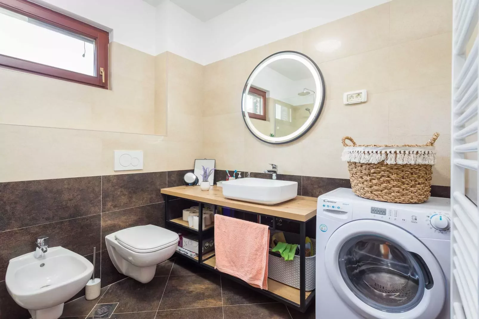 Cesare 1 - Modern Apartment with Shared Pool-Bathroom