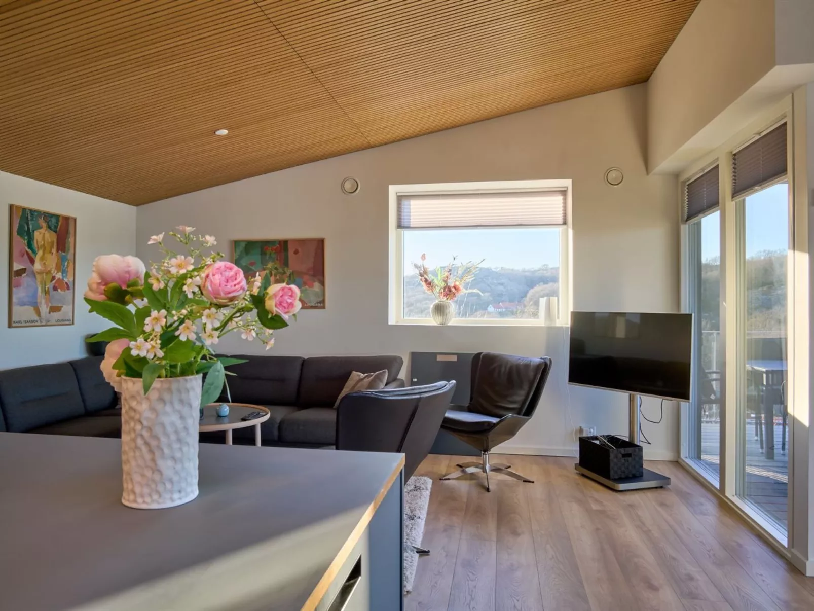 "Sasser" - 450m from the sea-Drinnen