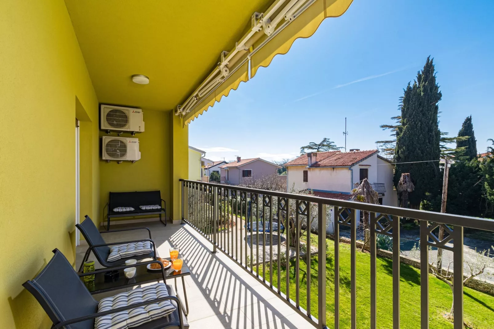 Modern, Elegant Apartment Anna (Rosemary)-Terrace balcony