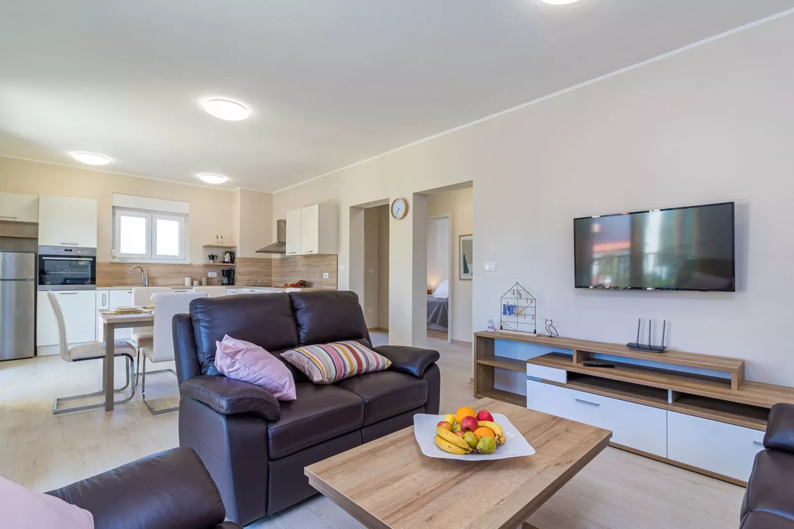 Modern, Elegant Apartment Anna (Rosemary)-Living room