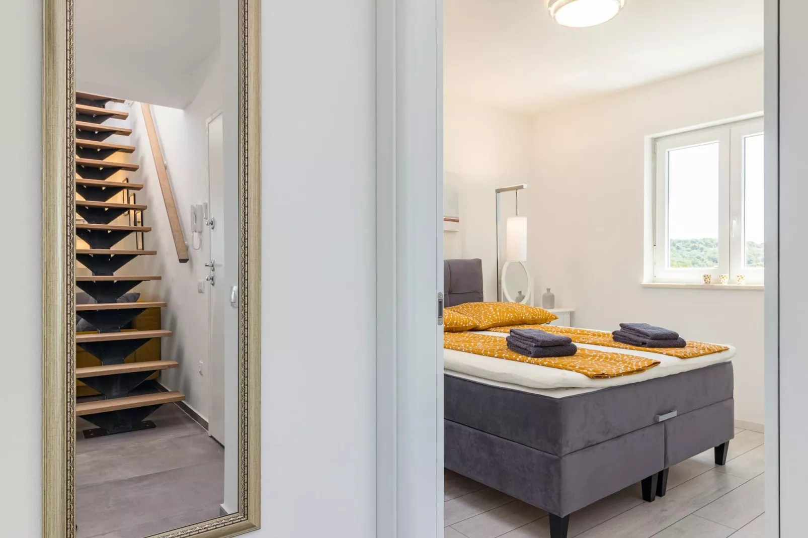 Penthouse Sax with Sea View-Landing