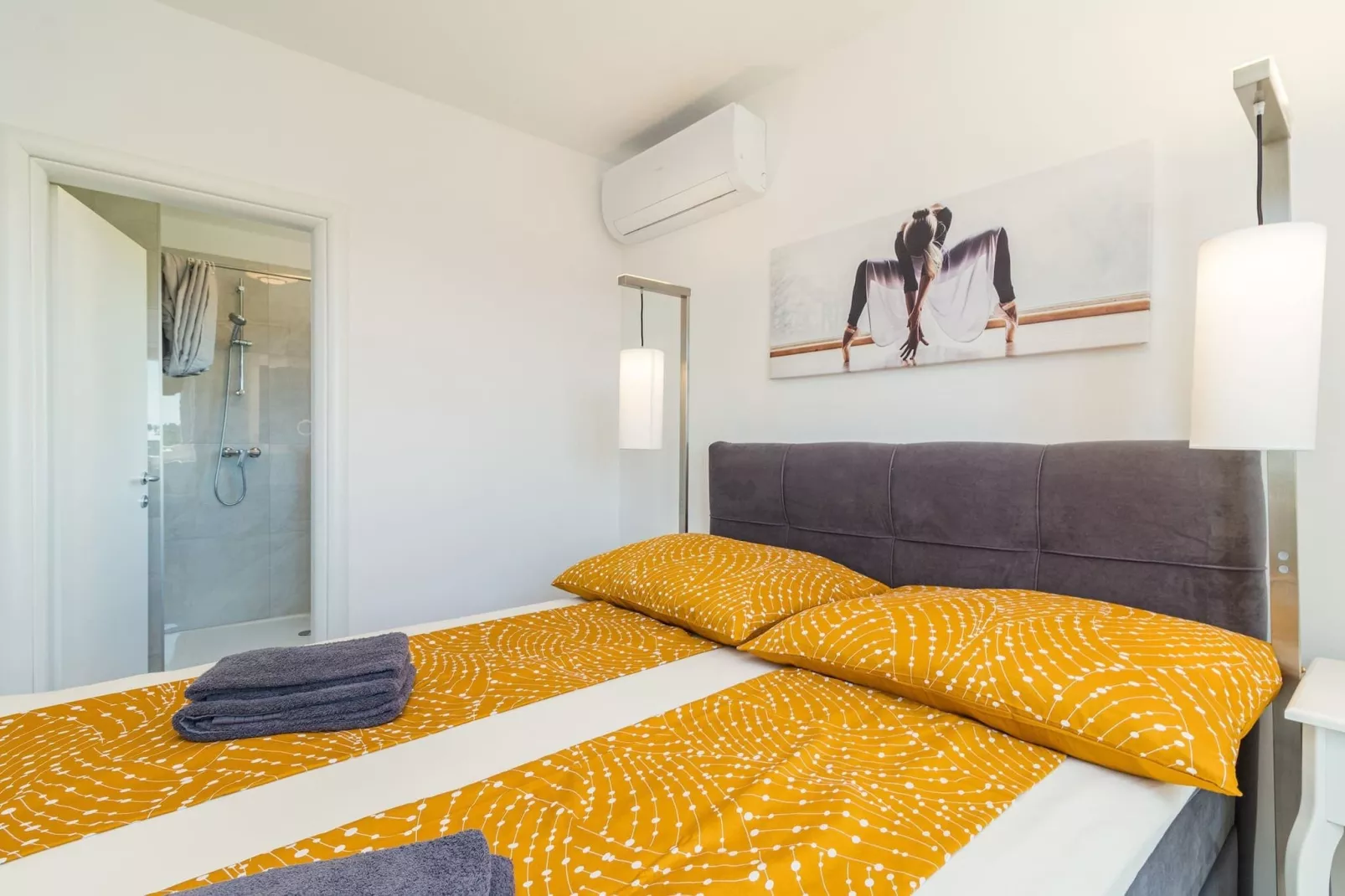 Penthouse Sax with Sea View-Bedroom