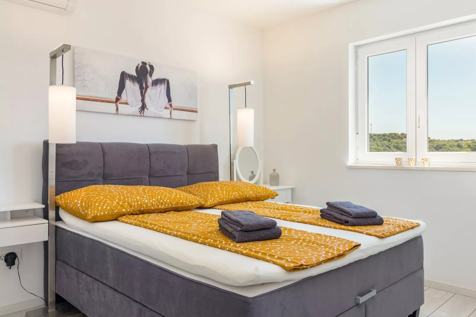 Penthouse Sax with Sea View-Bedroom