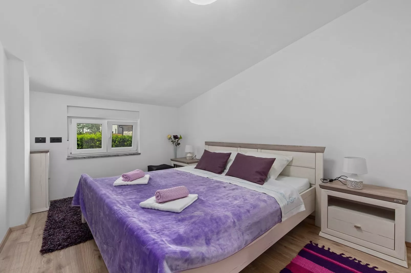 Holiday Home Sea - Beautiful Garden, Sea View-Bedroom