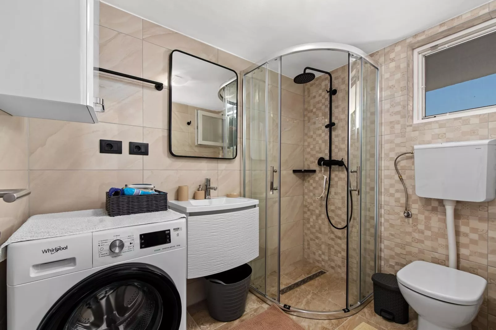 Holiday Home Sea - Beautiful Garden, Sea View-Bathroom
