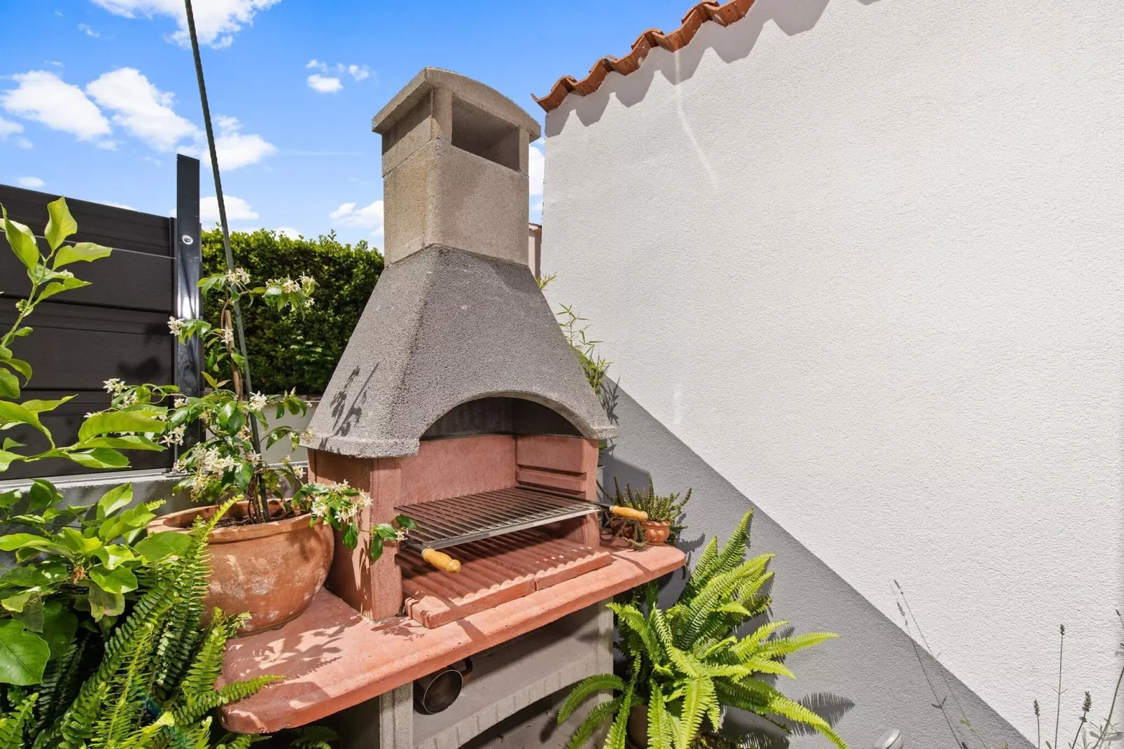Holiday Home Sea - Beautiful Garden, Sea View-Gardens summer
